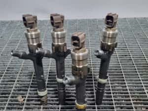 Injector Toyota RAV 4 II 2.0 D 2002 - 2006 116CP 1CD - FTV Euro4 (1428) Diesel 2367027030