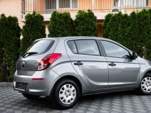Hyundai I20 Benzină aspirat~Climă~Euro 5~163739 km reali — miniatura 3