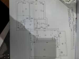 Vând apartament cu 3 camere central — miniatura 3