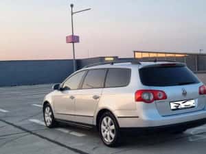 Passat 2.0 TDI un singur Ax impecabil km reali cu carte service — miniatura 3