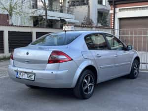 Renault Megane 1.5 DCI 2008 Consum Mic — miniatura 4