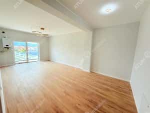Apartament de 2 camere cu loc de parcare situat la etajul 1 zona Brana — miniatura 9