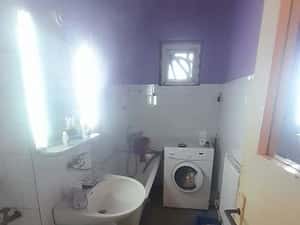 Vând apartament 2 camere — miniatura 4