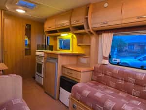 Rulota Swift 2003 (2zone) 4-5 persoane, Off Camping, Cabina dus, Boiler Gaz Truma, Baterie 12v, Inmatriculata Ro — miniatura 6