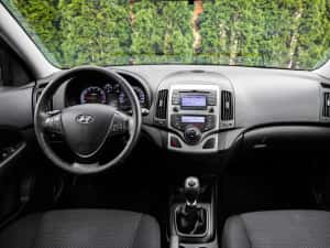 Hyundai I30 benzină aspirat~Climatronic~Senzori parcare~Euro 5~ Impecabilă — miniatura 5