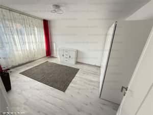 Astra-Soarelui garsoniera decomandata bloc apartamente ,libera — miniatura 1