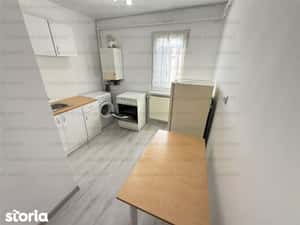 Astra-Soarelui garsoniera decomandata bloc apartamente ,libera — miniatura 6