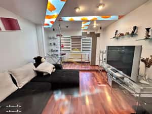 De inchiriat apartament cu 3 camere decomandate Bacau — miniatura 3