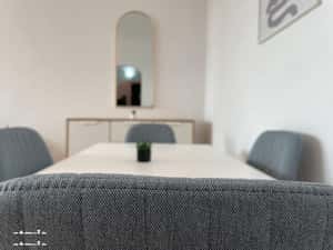 Apt. 2 camere, decomandat, Pascani, recent amenajat, zona ultra-centra