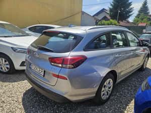 Hyundai i30 Combi benzina 1.5 aspirat 110Cp Comfort — miniatura 2