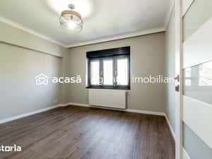 Apartament ultracentral cu 4 camere renovat recent Comision 0 — miniatura 5