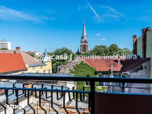 Apartament ultracentral cu 4 camere renovat recent Comision 0 — miniatura 6