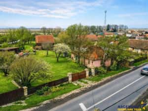 FILM! 4.900mp teren intravilan, cu casa, in Tufalau, Covasna — miniatura 3