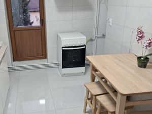 Campina - ultracentral - ap. 3 cam - renovat/mobilat - 2200 Lei/Luna — miniatura 4