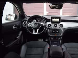 Mercedes GLA 250 AMG Line 4MATIC – 211 CP | Automat | Full LED — miniatura 3