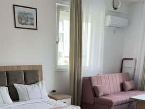 Studio Mamaia Nord Lidl, Mobilat, utilat, centrala gaz, aer conditiona — miniatura 1