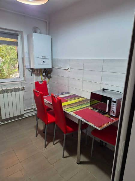 Inchiriez apartament 2 camere zona Spiru Haret- Unirii Sud — fotografie 1 din 6