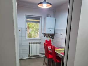 Inchiriez apartament 2 camere zona Spiru Haret- Unirii Sud — miniatura 4