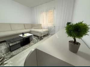 Apartament 2 camere semidecomandat | Renovat complet | Etaj 1/4 | Mobi — miniatura 3