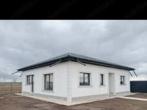 Vand Casa noua 2026 ,Caramida ,Horia ,380 mp ,pret.110.000 Euro neg — miniatura 3
