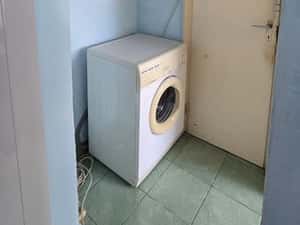 Vand apartament 3 camere etaj 1 semidecomandat — miniatura 4