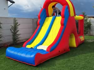 Tobogan/topogan gonflabil de inchiriat București si Ilfov — miniatura 10