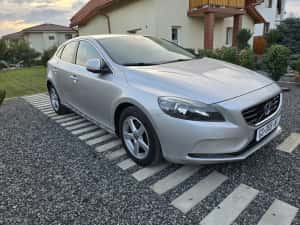 Volvo v40.Euro 6 120c.p. — miniatura 2
