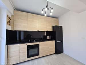 Apartament superb 2 camere în Complex Maramureș Otopeni — miniatura 3