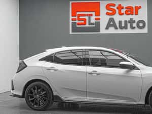 Honda Civic Automată 182 HP Benzină - 2022 — miniatura 3