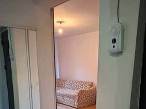 Inchiriez apartament 3 camere decomantate — miniatura 5