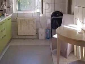 DAMBOVITA - BLOC IZOLAT - 3 CAMERE - ETAJ 2 - CENTRALA PROPRIE - 2 BAI — miniatura 5