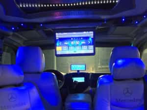 Vand/schimb Mercedes Vito VIP 2.2 diesel, automat, pretabil evenimente