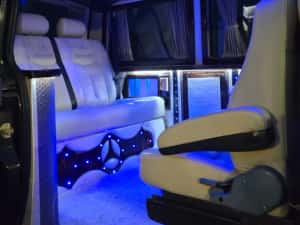 Vand/schimb Mercedes Vito VIP 2.2 diesel, automat, pretabil evenimente — miniatura 6