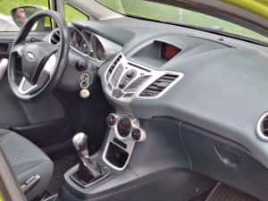 Nissan Qashqai Ford fiesta — miniatura 6