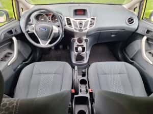 Nissan Qashqai Ford fiesta — miniatura 7