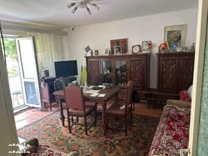 Apartament 4 camere de vanzare Calea Bucuresti — miniatura 1