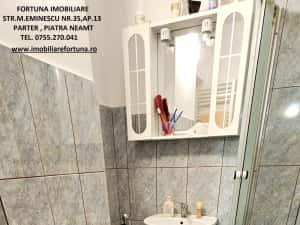 Apartament 3 camere, etaj 1, zona Centrala, ideal pentru locuit sau firma — miniatura 3