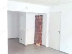 Semicentral - spatiu comercial de 45 de mp — miniatura 3