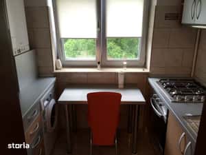 garsoniera  zona v.aron  et 1 cu balcon deschis — miniatura 6