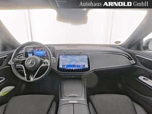 Mercedes-Benz E 200, 47.450 km, Automată, Benzină — miniatura 6