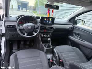 Autoturism Dacia Logan — miniatura 6