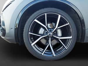 Volkswagen Touareg 3.0 V6 TDI 4Motion R-Line — miniatura 3