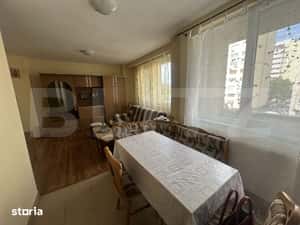 Apartament cu 3 camere, decomandat, 60 mp, zona Centrala — miniatura 3