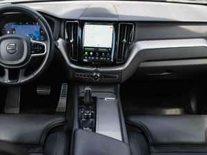 Volvo XC60 B4 R-design AWD 8 Geartronic — miniatura 7
