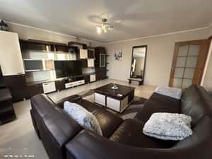 Apartament 2 camere decomandat 64 mp*mobilat+utilat in zona centrala! — miniatura 2