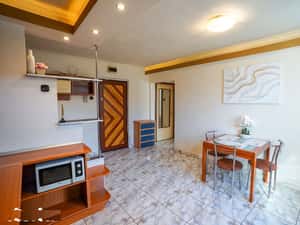 Apartament cu 3 Camere Proaspăt Renovat lângă Mall & Lidl! Proprietar!