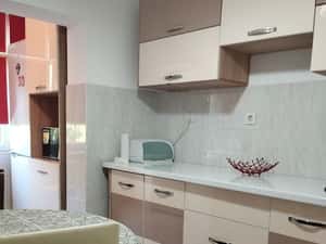Mangalia 3 camere Rozelor  de inchiriat  regim hotelier — miniatura 6