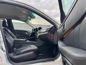 Mercedes-Benz E220 Avantgarde 2.2 CDI Diesel BlueEffciency — miniatura 7