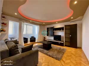Apartament cu 3 camere de inchiriat, mobilat si utilat in 7 Noiembrie
