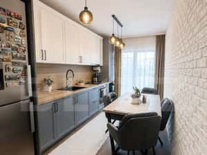Apartament 3 camere lux, 76 mp, 2 bai, terasa si parcare – bloc nou